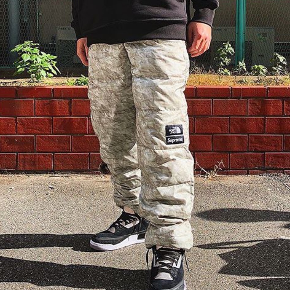Supreme x The North Face Paper Print Nuptse Pant